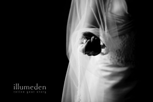 unique black and white wedding photography